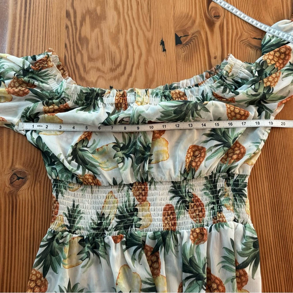 L’AGENCE Aubriella Off-Shoulder Blouse in Vintage Pineapple - Picture 9 of 11